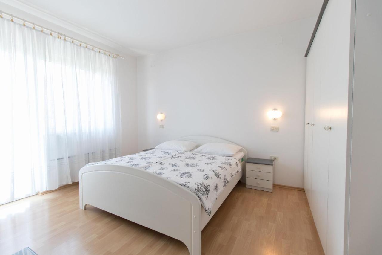 Apartments Vesna Opatija Exterior photo